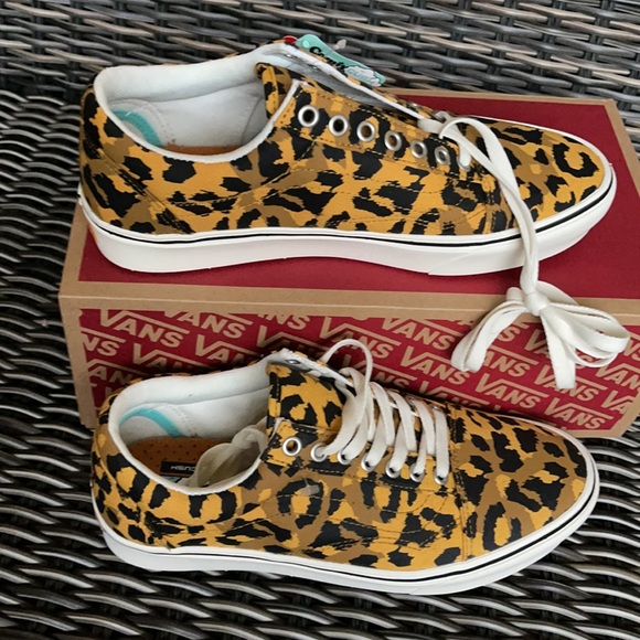 Vans Comfycush Old Sko Leopard MENS - Picture 3 of 16